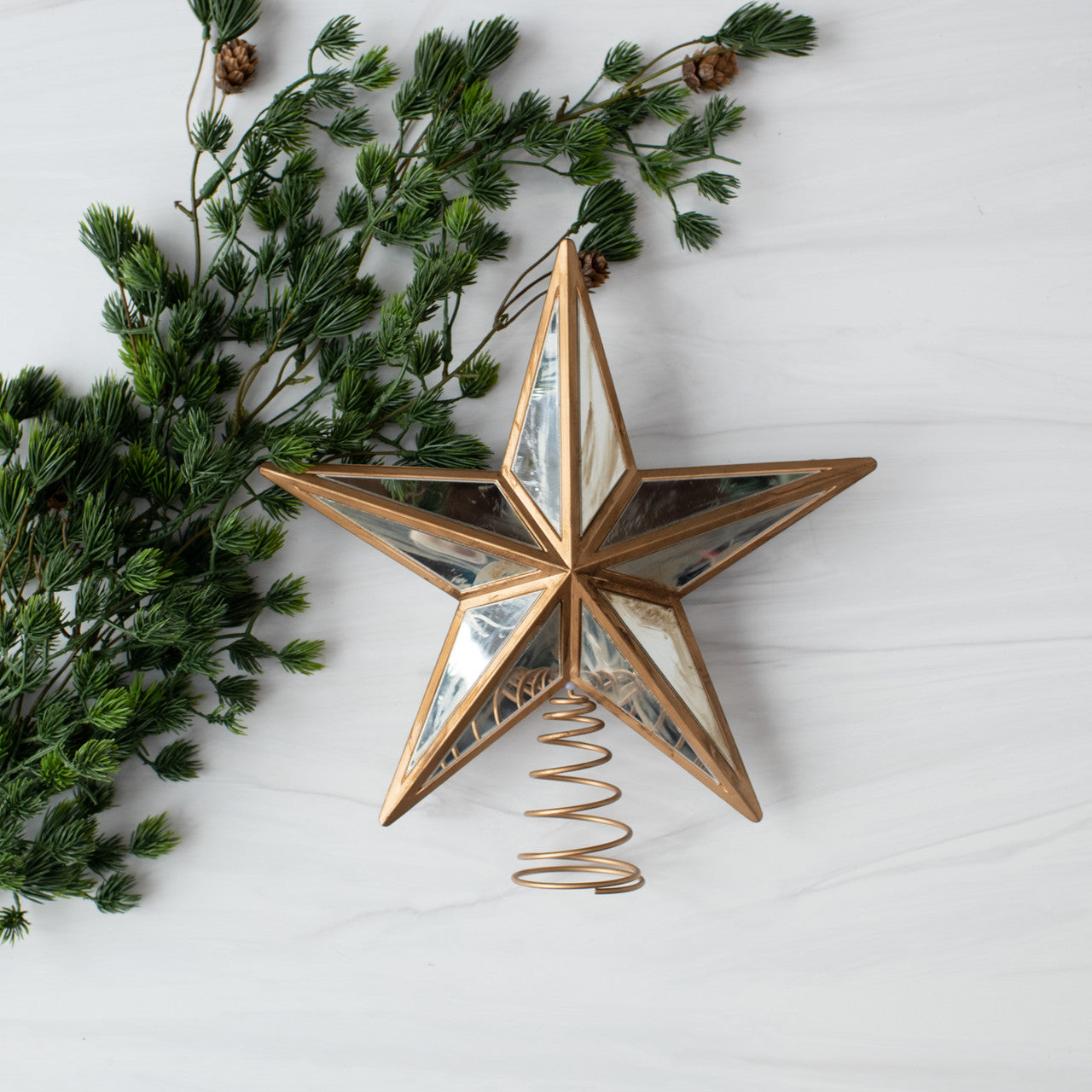 11" Gold Outline Spring Star