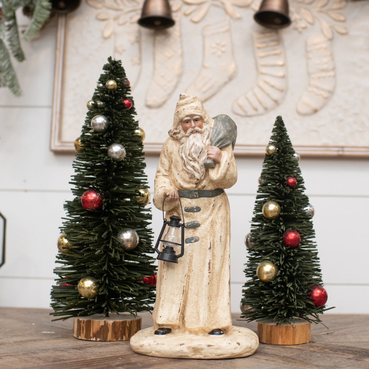 12" Antique Cream Santa w/ Lantern